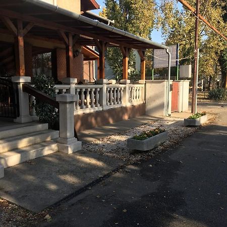 Park Panzio Budapest Exterior foto